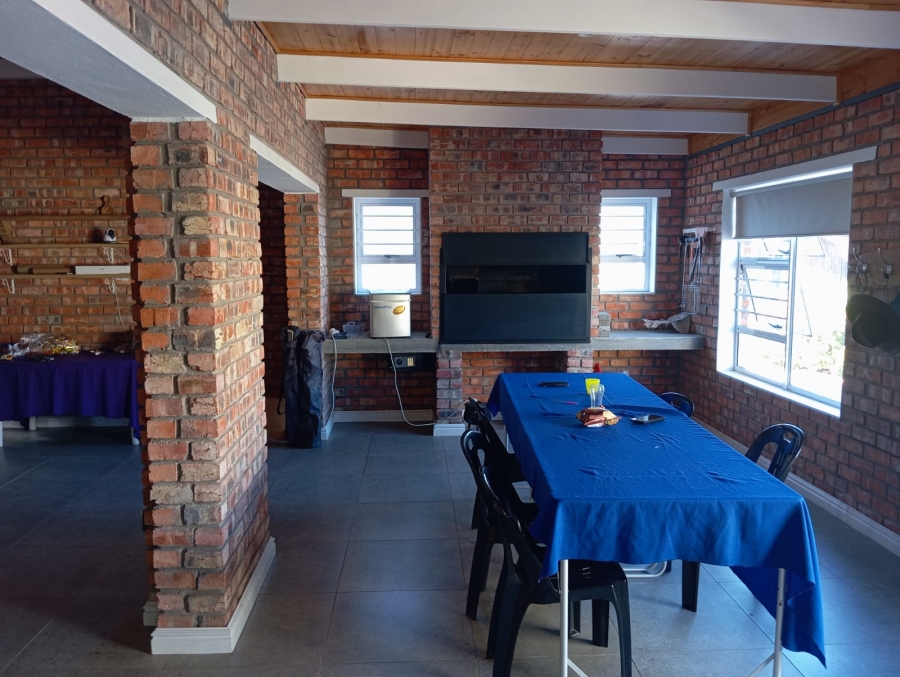 To Let 3 Bedroom Property for Rent in Cannonville Eastern Cape